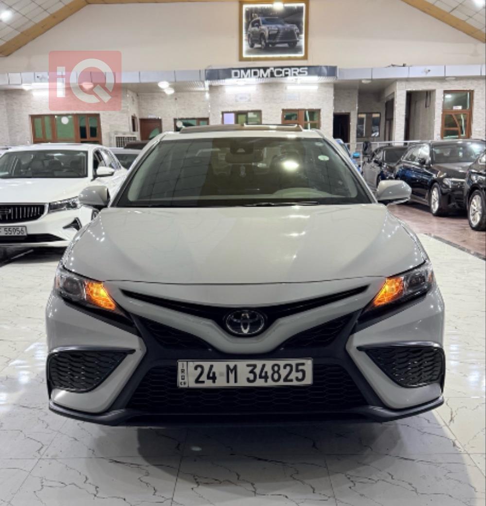 تۆیۆتا کامری